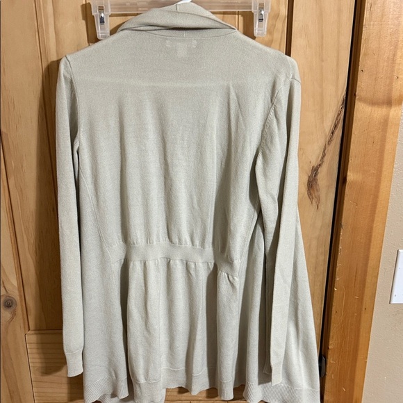New York & Company Elegant Cream Women's Cardigan Sweater wrap - Picture 3 of 4